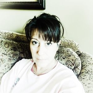 Meet your Posher, Debi